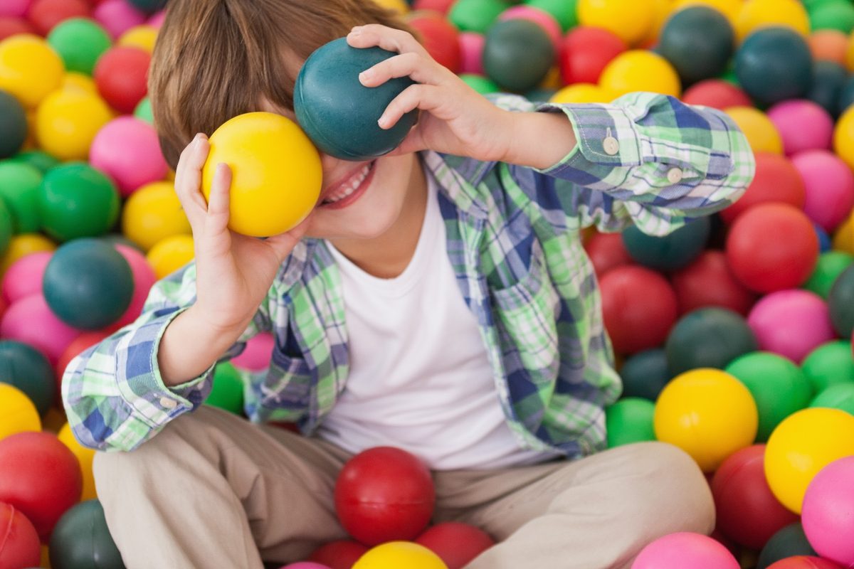 B&auml;llebad im Indoorspielplatz Friedolins Spielparadies in Edewecht